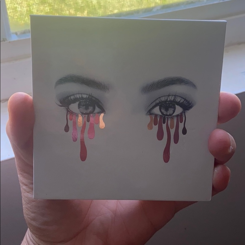 Kylie Jenner Eyeshadow